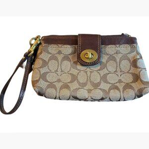 Coach Signature Brown Jaquard Canvas Leather Trim Turn Lock Vintage Wristlet EUC
